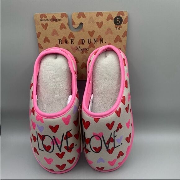 Rae Dunn Valentine Gray Pink Heart Print Love Slippers Small - Picture 2 of 4